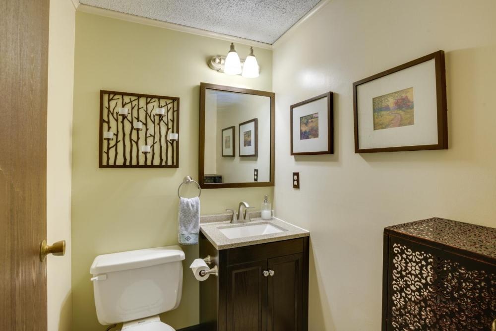 Great Valley Mtn House on 30 Acres with Pond and Grill