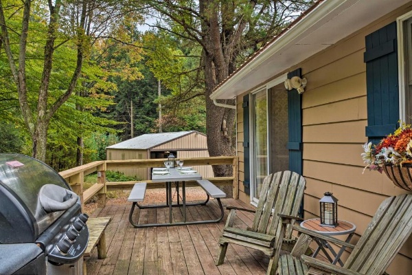 Great Valley Mtn House on 30 Acres with Pond and Grill image 14